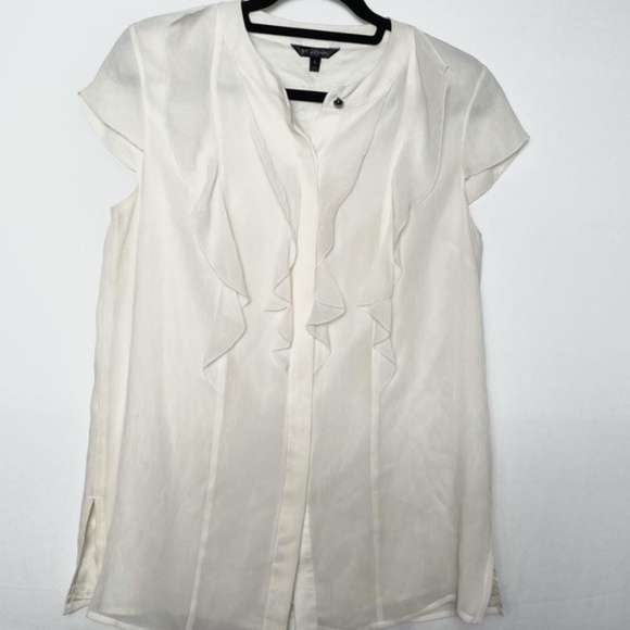 St. John Collection 100% Silk Cap Sleeve Ruffle Blouse Top Size small - Picture 2 of 5
